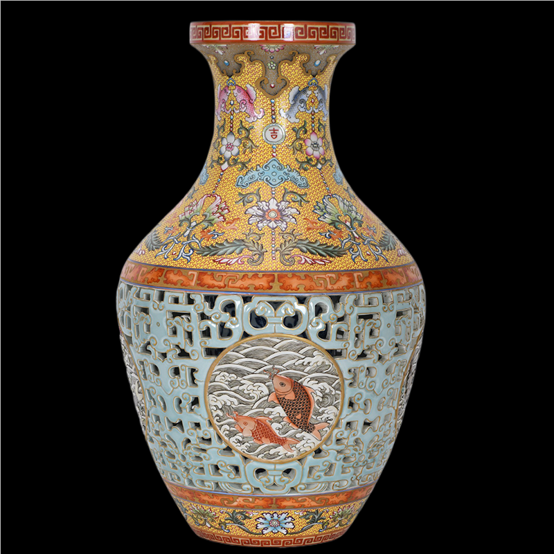 Chinese Antique Porcelain Enamel Colored Bottle