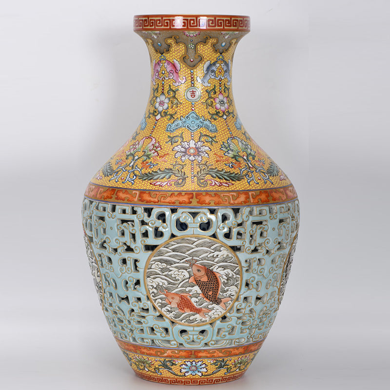 Chinese Antique Porcelain Enamel Colored Bottle