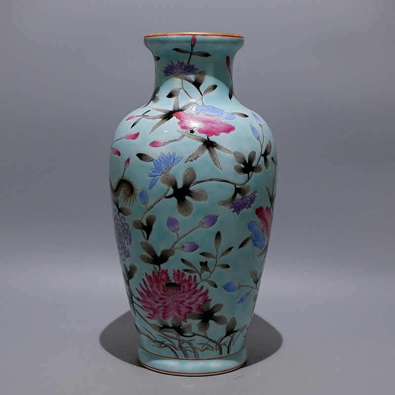 Chinese Antique Porcelain Vase With Dragon Pattern