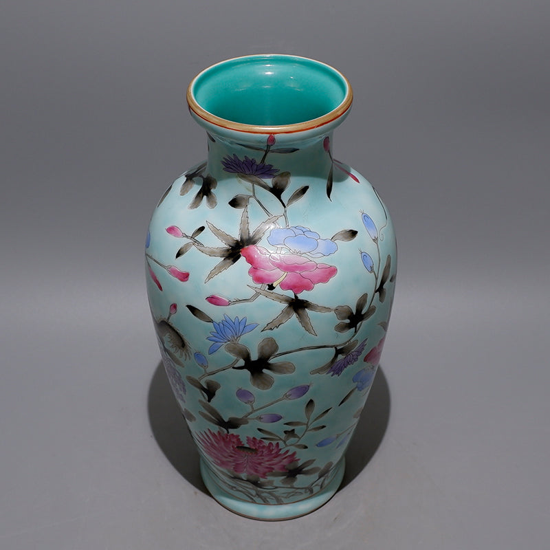 Chinese Antique Porcelain Vase With Dragon Pattern