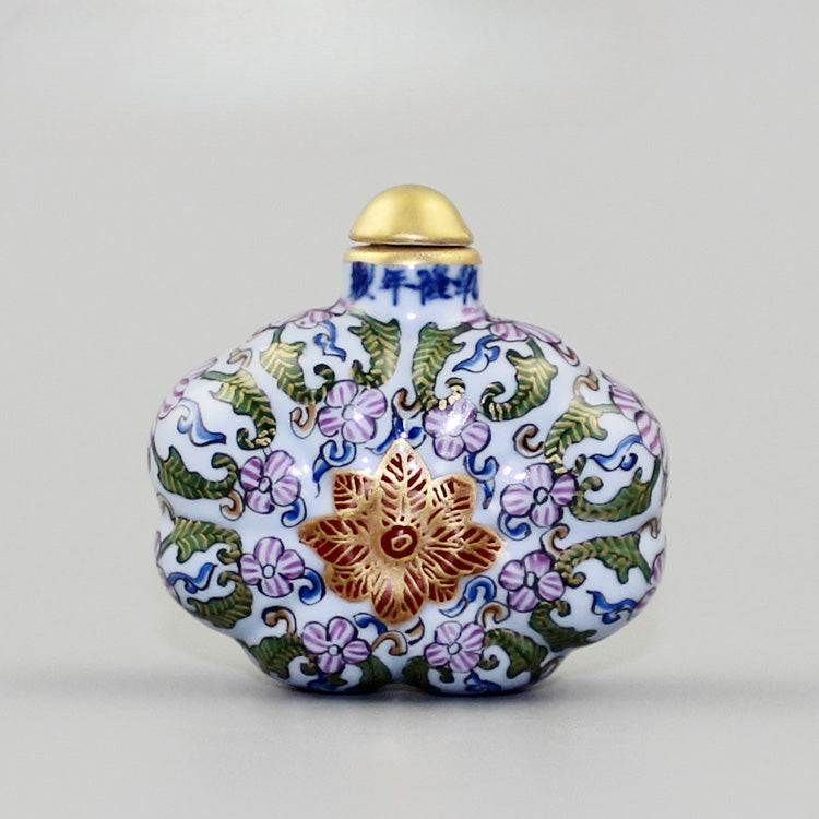 Chinese Handmade Porcelain Snuff Bottle