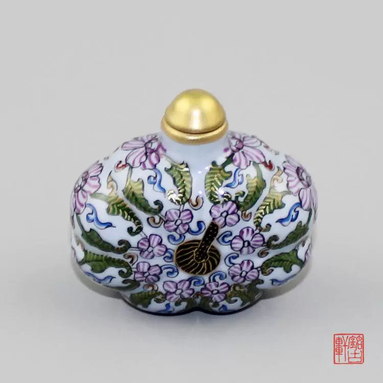 Chinese Handmade Porcelain Snuff Bottle