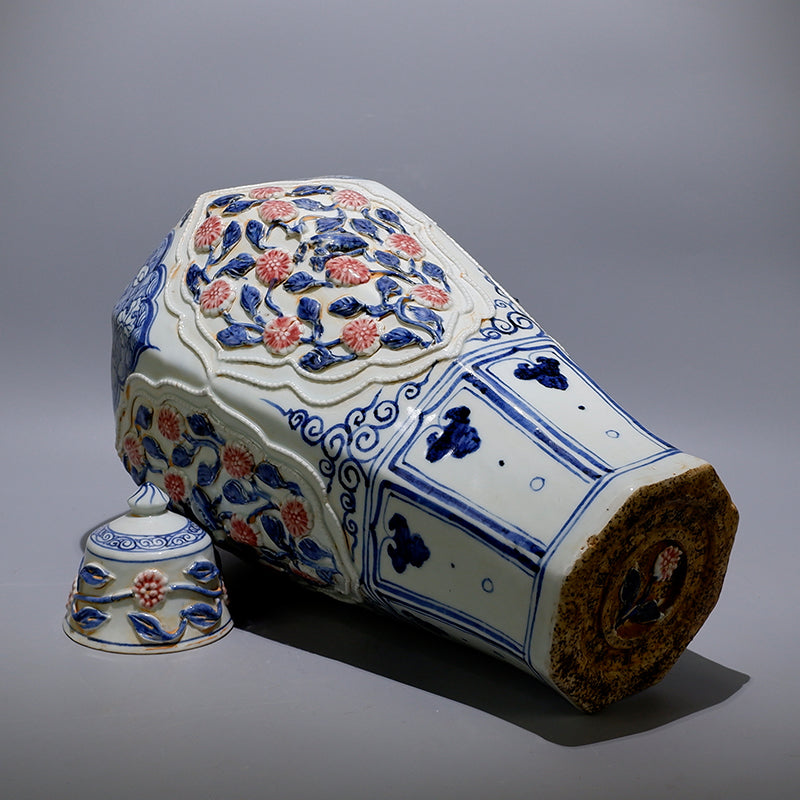 Yuan Dynasty blue and white porcelain